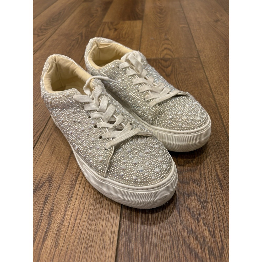 Betsy Johnson Sidny Faux Pearl Tennis Shoes Women's Size 7.5